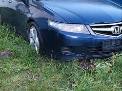 Blau Gebraucht 2007 Honda Accord Kombi | 1.200 € (Teuer)