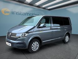 Grau Gebraucht 2024 VW Caravelle Van / Kleinbus | 53.049 €