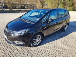 Schwarz Gebraucht 2018 Opel Zafira Edition Van / Kleinbus | 13.900 € (Etwas zu teuer)