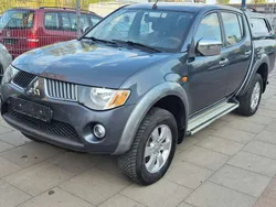 Titaniumgrau (p) Gebraucht 2006 Mitsubishi L200 Intense Abholung | 6.400 € (Fairer Preis)