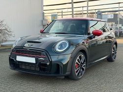 Grün Gebraucht 2022 Mini John Cooper Works Kleinwagen | 27.990 € (Fairer Preis)