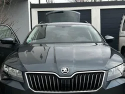 Grau Gebraucht 2016 Skoda Superb Ambition Kombi | 16.400 € (Fairer Preis)