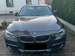 Braun Gebraucht 2012 BMW 320 Luxury Line Limousine | 10.000 € (Fairer Preis)