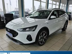 Frostweiß Gebraucht 2023 Ford Focus Active Kombi | 25.390 € (Fairer Preis)