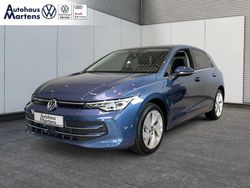 Blau Gebraucht 2025 VW Golf VIII Style Limousine | 36.480 € (Teuer)