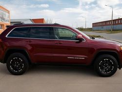 Rot Gebraucht 2018 Jeep Grand Cherokee Laredo SUV | 18.755 €