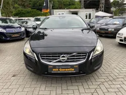 Schwarz Gebraucht 2011 Volvo S60 Momentum Limousine | 7.799 € (Fairer Preis)