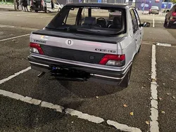 Blau Gebraucht 1990 Peugeot 309 Kleinwagen | 2.400 €