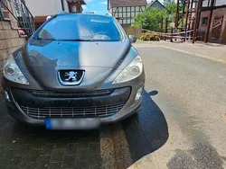 Grau Gebraucht 2008 Peugeot 308 Kombi | 2.200 € (Teuer)