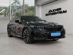 Saphirschwarz Gebraucht 2025 BMW 540 M Sport Kombi | 65.490 € (Superpreis)