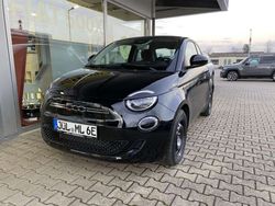 Nero, uni Gebraucht 2022 Fiat 500e Icon Kleinwagen | 24.990 € (Teuer)