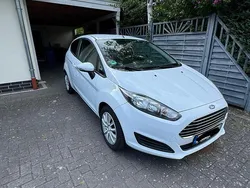 Weiß Gebraucht 2013 Ford Fiesta Trend Kleinwagen | 3.950 € (Fairer Preis)
