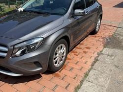 Silber Gebraucht 2015 Mercedes GLA200 SUV | 11.800 € (Guter Preis)