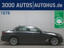Alpinweiß Gebraucht 2023 BMW 520 Performance Kombi | 44.890 € (Teuer)