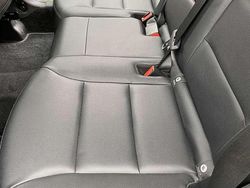 Grau Gebraucht 2013 Mercedes B180 Van / Kleinbus | 9.900 € (Fairer Preis)