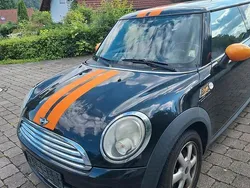Schwarz Gebraucht 2010 Mini Cooper Kleinwagen | 2.900 € (Etwas zu teuer)