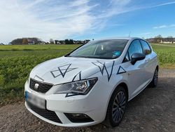 Weiß Gebraucht 2015 Seat Ibiza CONNECT Limousine | 8.000 € (Fairer Preis)