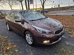 Braun Gebraucht 2012 Kia Ceed Sportswagon Edition 7 Kombi | 6.999 € (Fairer Preis)