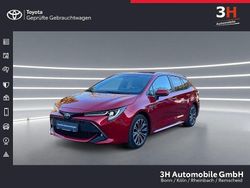 Rot Gebraucht 2022 Toyota Corolla Team Kombi | 25.390 € (Fairer Preis)