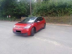 Rot Gebraucht 2023 VW ID.3 Pro Performance Kleinwagen | 26.800 € (Etwas zu teuer)