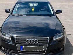 Schwarz Gebraucht 2011 Audi A4 Attraction Kombi | 4.300 €
