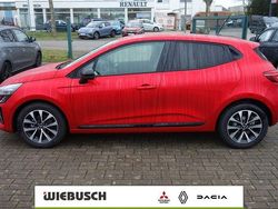 Rot Gebraucht 2024 Mitsubishi Colt Plus Limousine | 19.490 € (Etwas zu teuer)