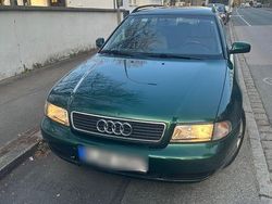 Grün Gebraucht 1998 Audi A4 Kombi | 1.400 € (Fairer Preis)