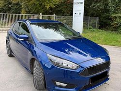 Blau Gebraucht 2017 Ford Focus ST-Line Limousine | 9.500 € (Fairer Preis)
