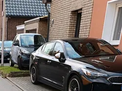 Schwarz Gebraucht 2018 Kia Stinger Limousine | 17.500 € (Guter Preis)