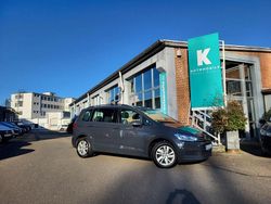 Grau Gebraucht 2020 VW Touran Comfortline Van / Kleinbus | 14.990 € (Superpreis)