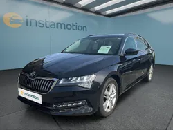 Schwarz Gebraucht 2022 Skoda Superb Kombi | 23.349 € (Superpreis)