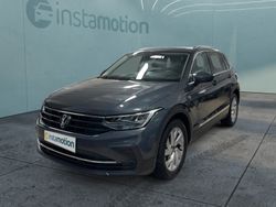 Grau Gebraucht 2023 VW Tiguan Move SUV | 30.004 € (Fairer Preis)