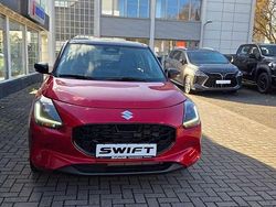 Burning red pearl/black pearl Neu 2025 Suzuki Swift Comfort+ Kleinwagen | 19.900 €
