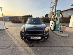Schwarz Gebraucht 2011 Mini Cooper Countryman SUV | 4.700 € (Fairer Preis)