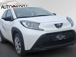 Weiß Gebraucht 2022 Toyota Aygo Play Kleinwagen | 14.990 € (Fairer Preis)
