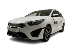 Weiß Gebraucht 2023 Kia Ceed Sportswagon Platinum Edition Kombi | 25.499 € (Fairer Preis)