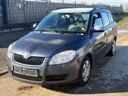 Grau Gebraucht 2010 Skoda Fabia Ambiente Kombi | 1.450 € (Superpreis)