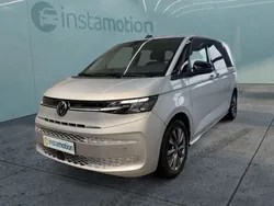 Silber Gebraucht 2022 VW T7 Life Van | 47.490 € (Etwas zu teuer)