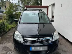 Schwarz Gebraucht 2008 Opel Zafira Van / Kleinbus | 2.850 € (Fairer Preis)