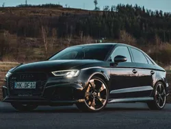Schwarz Gebraucht 2019 Audi RS3 Ambiente Kleinwagen | 38.500 € (Fairer Preis)