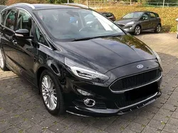 Schwarz Gebraucht 2016 Ford S-MAX Titanium Van / Kleinbus | 15.500 € (Superpreis)