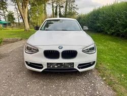 Weiß Gebraucht 2011 BMW 118 Sport Line Kleinwagen | 5.000 € (Guter Preis)