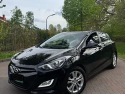 Schwarz Gebraucht 2012 Hyundai i30 Style Limousine | 10.450 € (Teuer)