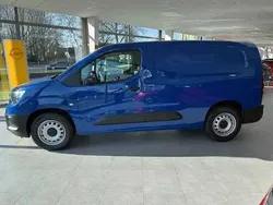 Blau (blue line solid) Neu 2024 Opel Combo-e Life XL Edition Limousine | 35.990 € (Etwas zu teuer)