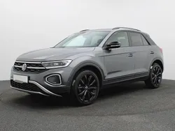 Grau Gebraucht 2024 VW T-Roc Style SUV | 31.789 € (Etwas zu teuer)