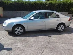 Grau Gebraucht 2001 Ford Mondeo Ambiente Limousine | 3.750 €