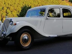 Weiß Gebraucht 1954 Citroën Traction Avant Kombi | 37.500 €