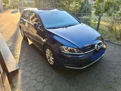 Blau Gebraucht 2015 VW Golf VII LOUNGE Limousine | 9.400 € (Guter Preis)