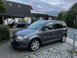 Grau Gebraucht 2007 VW Touran Van / Kleinbus | 4.800 € (Fairer Preis)