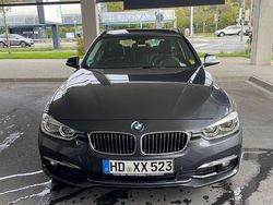 Grau Gebraucht 2016 BMW 320 Luxury Line Kombi | 16.999 € (Fairer Preis)